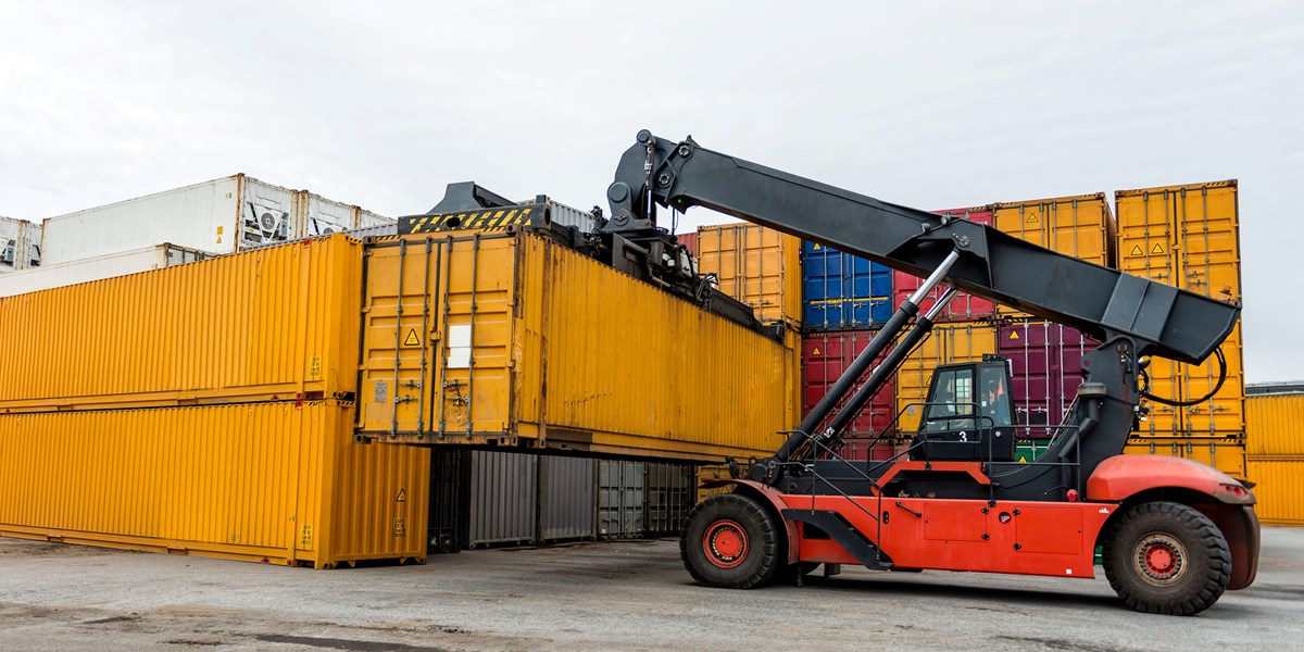 Reach Stacker Operator | Major Oak Safety Training