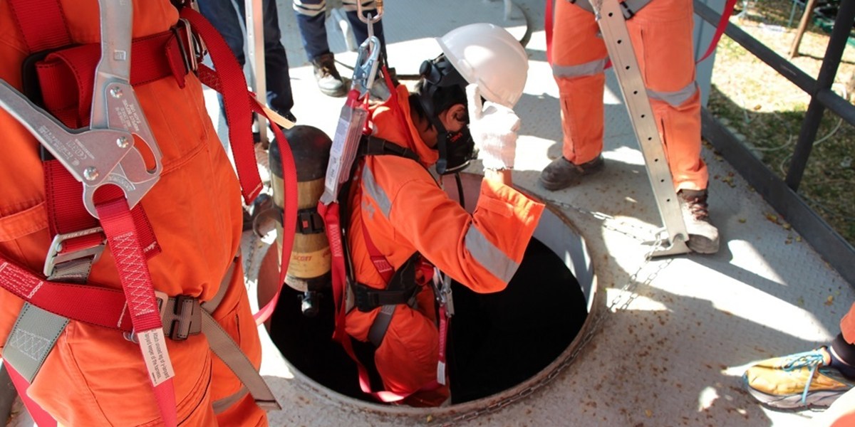 Confined Space Rescue Planning And Techniques | Major Oak Safety Training